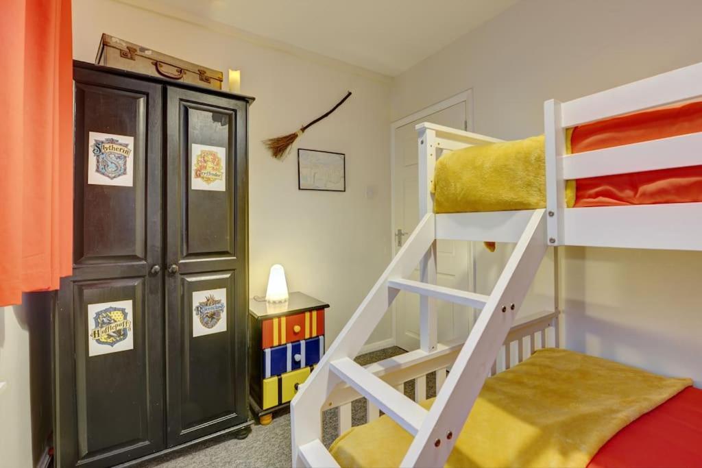 Harry'S House Apartment Watford  Exterior photo