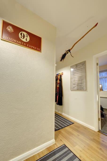 Harry'S House Apartment Watford  Exterior photo