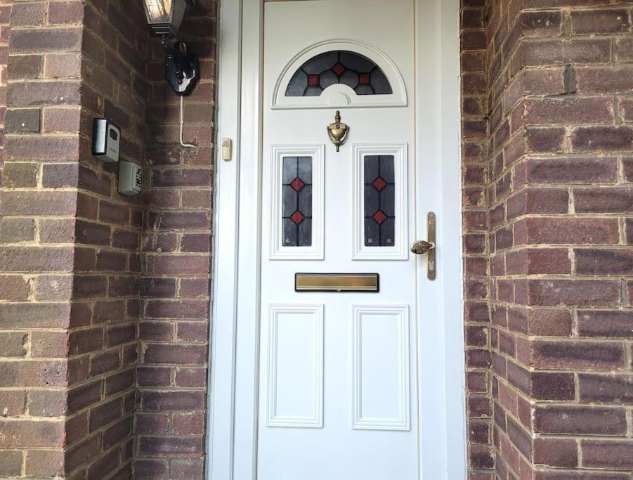 Harry'S House Apartment Watford  Exterior photo